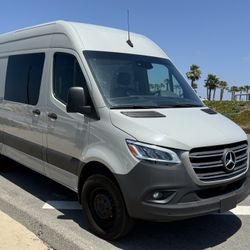 2021 Mercedes-Benz Sprinter 2500