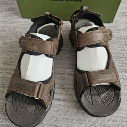 KEEN Men's Targhee 3 Open Toe Hiking Sport Sandal, Size 10.5, NEW WITH BOX.

US 10.5
UK 9.5
CM 28.5
EU 44

We took the top off our award-winning boot 