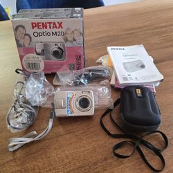 Pentax Optio M20 7.0MP Digital Camera - Silver Tested Works w/ batteries and SD card