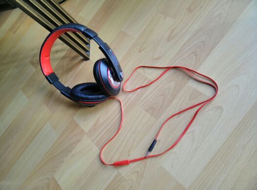 Sentry deep bass stereo headphones HM960