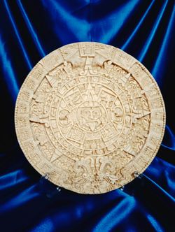 Vintage Aztec Mayan Sun Stone Wall Hanging Calendar Art Plaque Ivory Cream 11"
