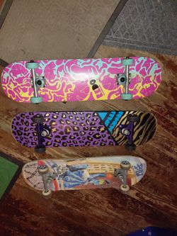 3 Skate boards
