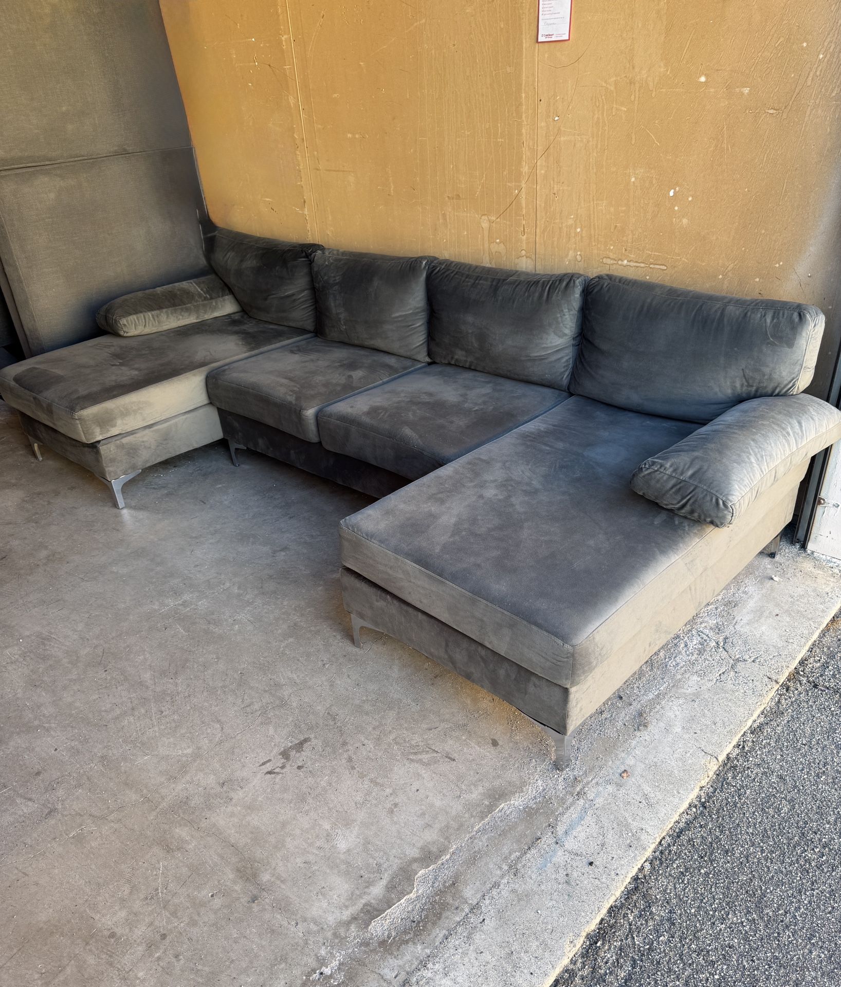 Sectional couch