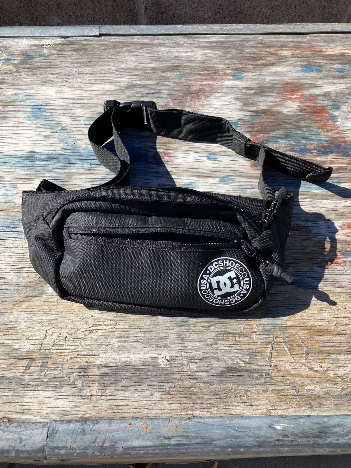 Dc fanny pack hot sale