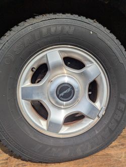 Ford Explorer Ranger 5 x 4.5 Wheels