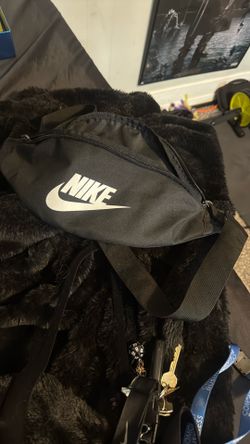nike crossbody bag