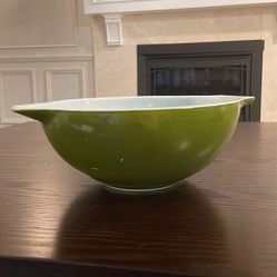 PYREX Avocado Green Cinderella #444 Mixing Bowl Good Condition vintage retro 