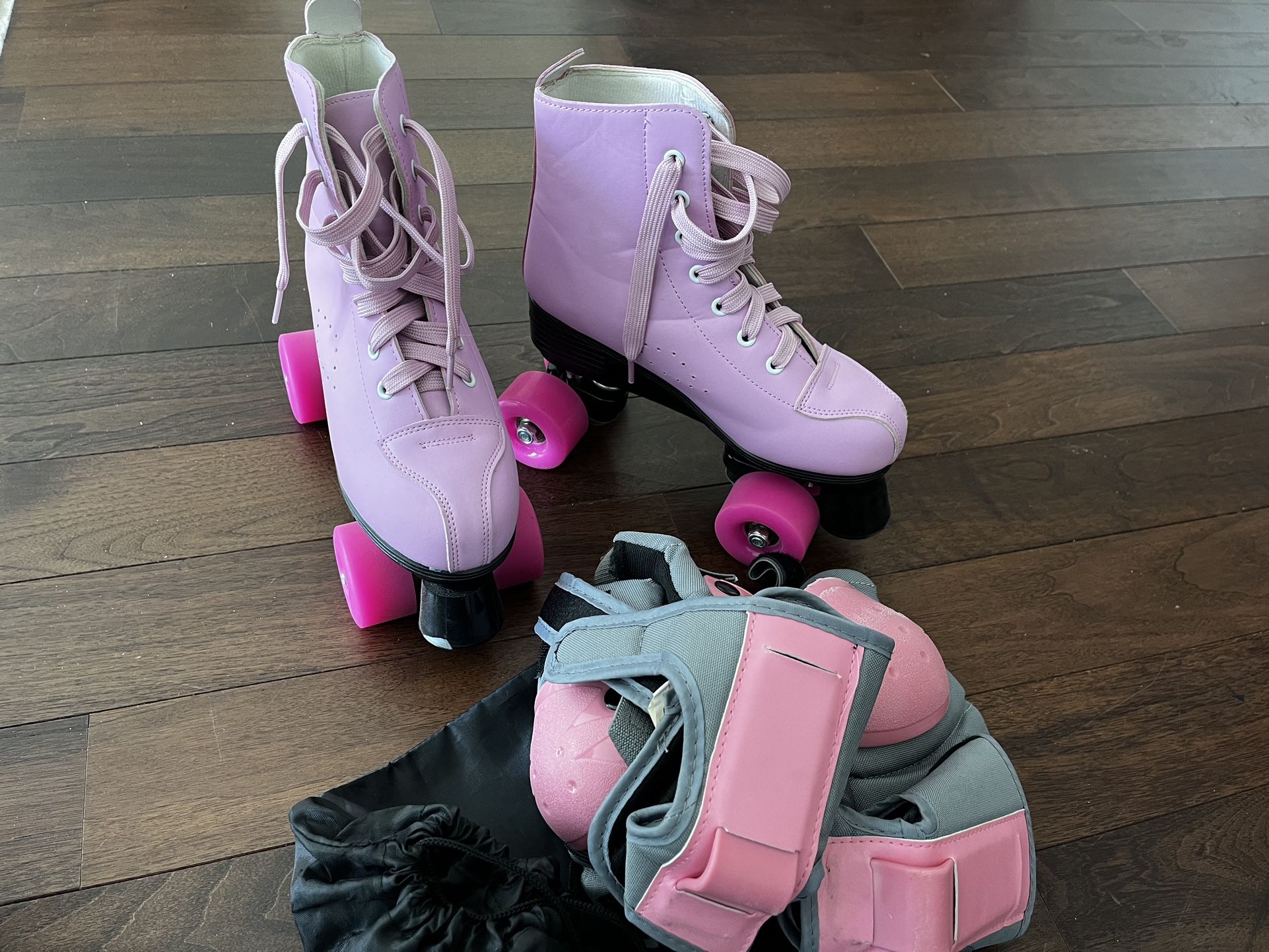 Women’s Roller Skates & Accessories