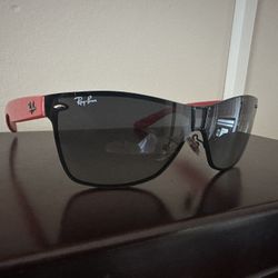 Ray-Ban Wayfarer Sunglasses Red And Black 