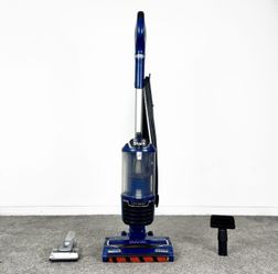 Shark Duo Clean Zero-M Vacuum Cleaner w/ attachments