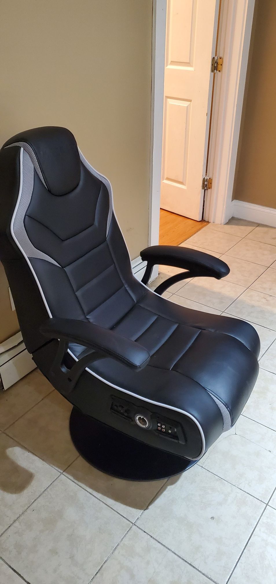 X Rocker Gaming Chair With Sound