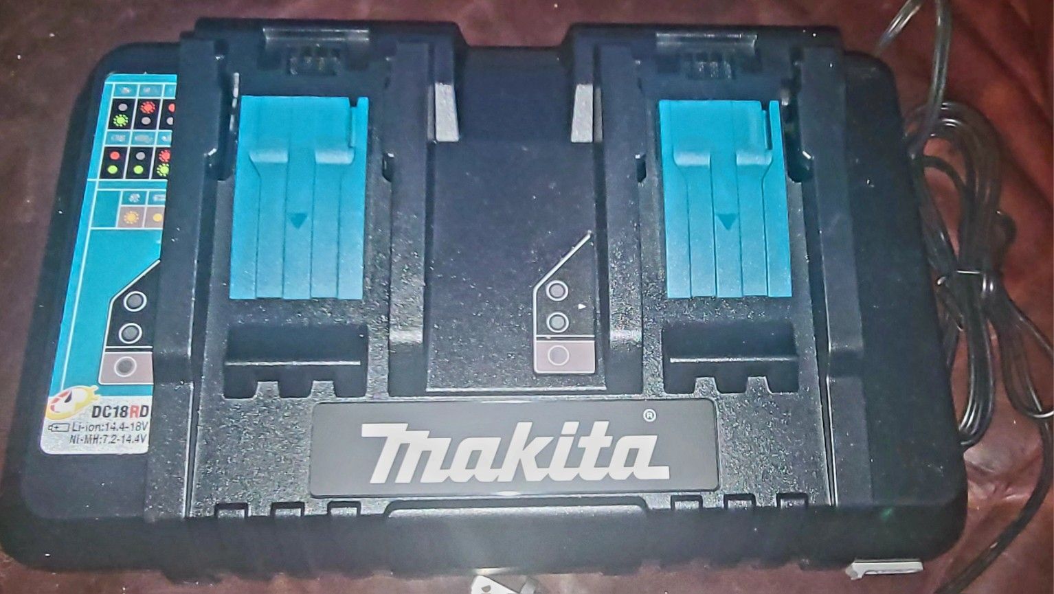 Makita Dual Charger. New