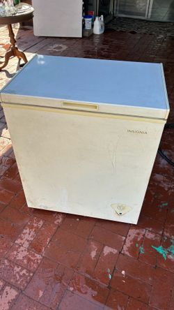 Chest freezer