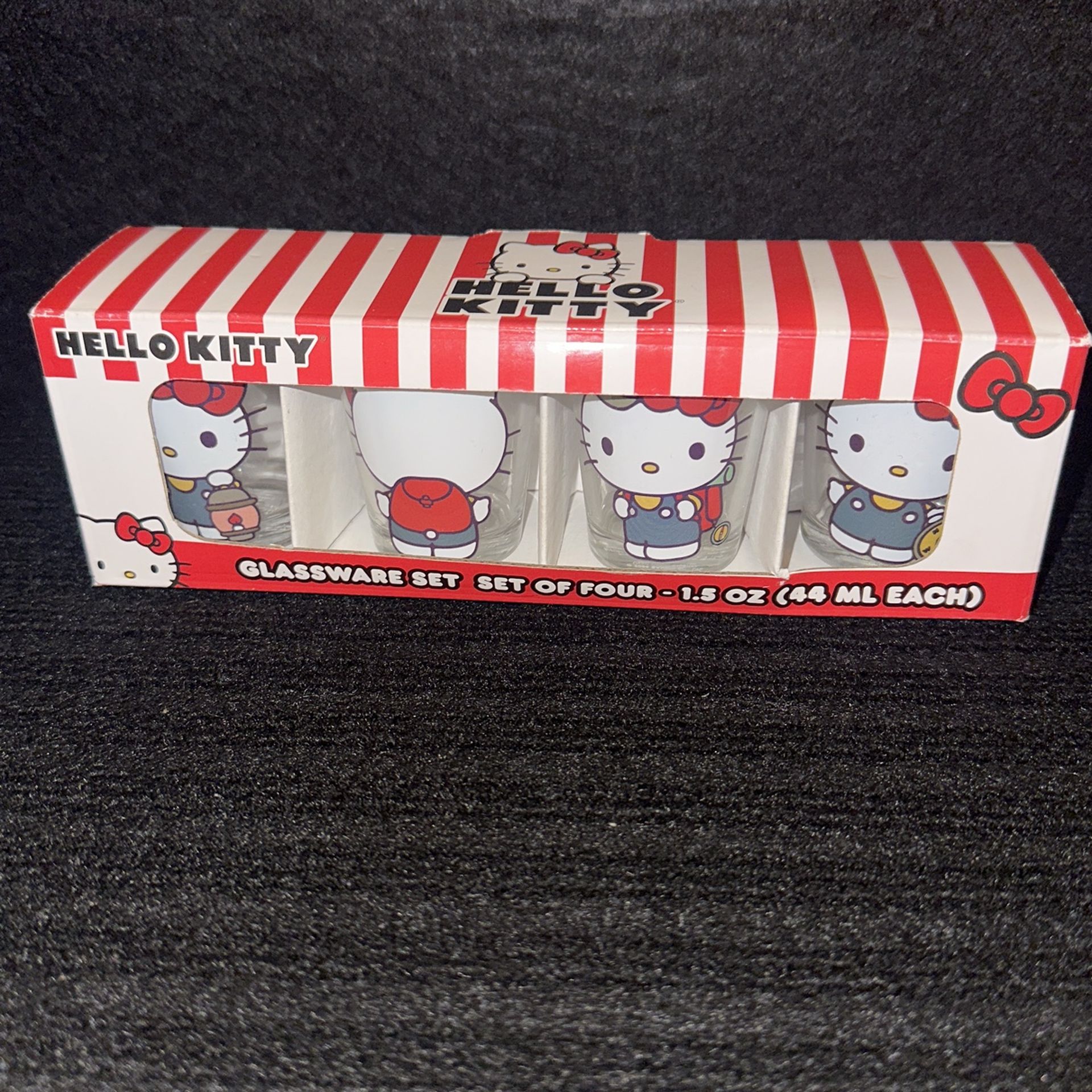 Hello Kitty Glassware Set-Set of Four 1.5oz