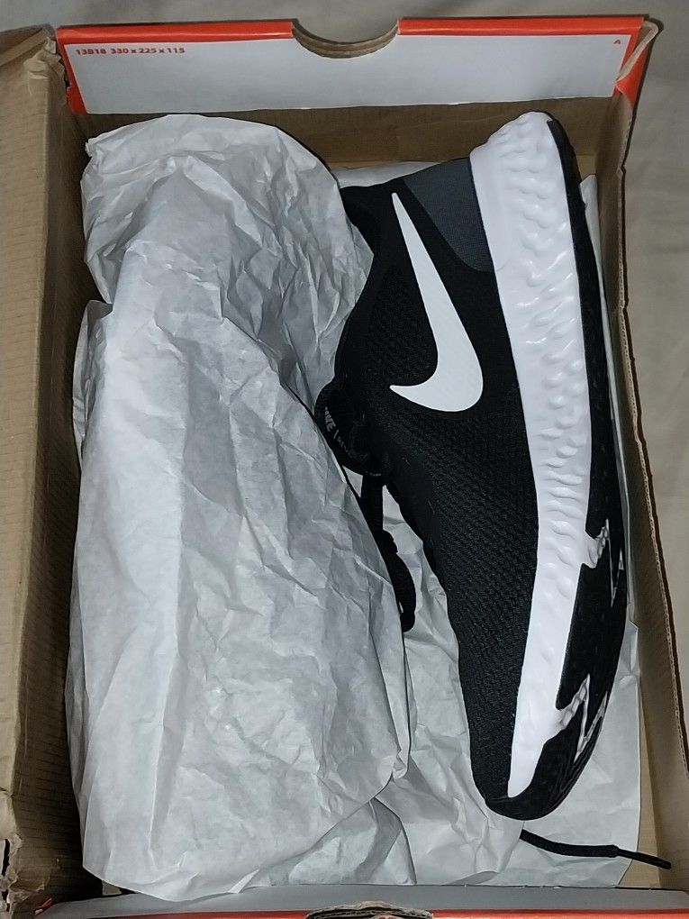 Brand New NIKE REVOLUTION SHOES