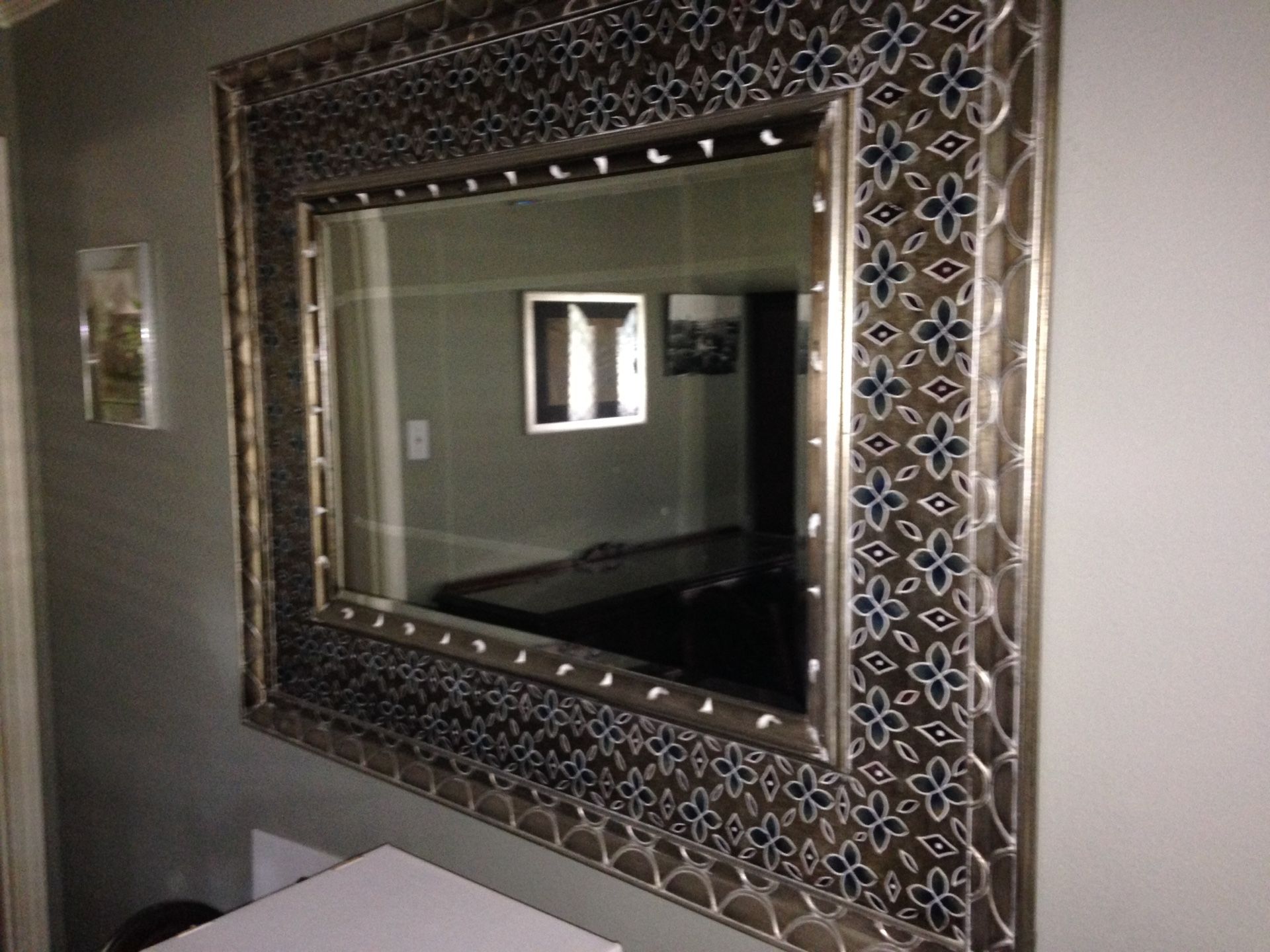 Framed wall mirror