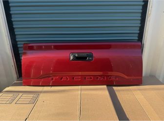 Toyota Tacoma Tailgate Red