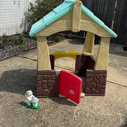 LITTLE TYKES...INSIDE/OUTSIDE HOUSE