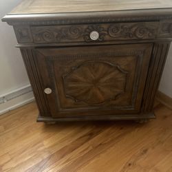 Night Stand / End table 