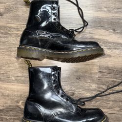 USED Black Doc Martens 8M/9W
