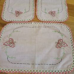 Vintage Pink 3 Piece Dresser Doily/Mat Set