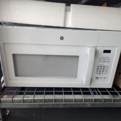 GE JVM3162DJWW 30 Inch Over The Range Microwave White