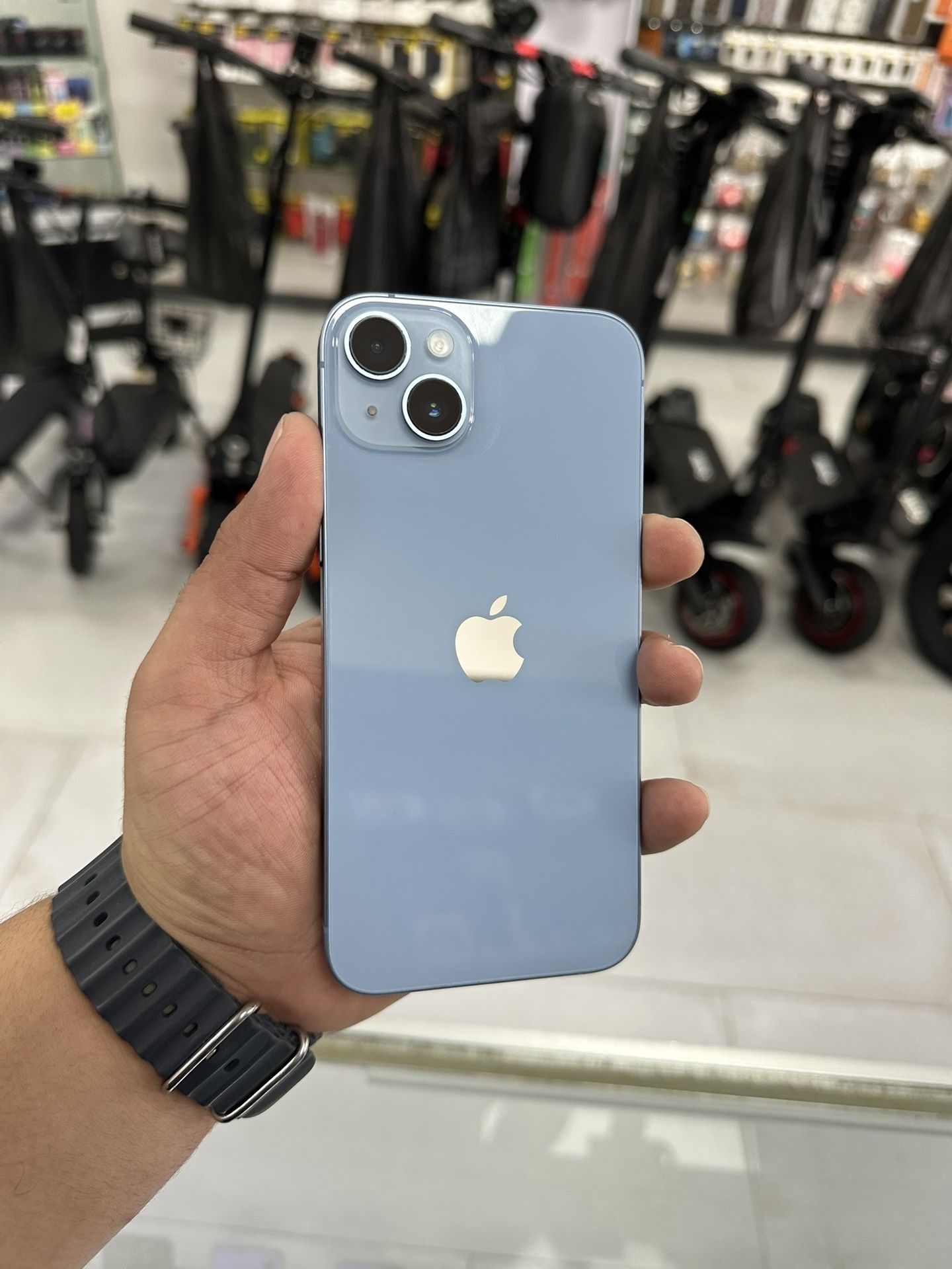 iPhone 14 Plus 128GB Unlocked! Finance For $50 Down Payment!!
