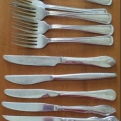 Set of stainless forks and knives