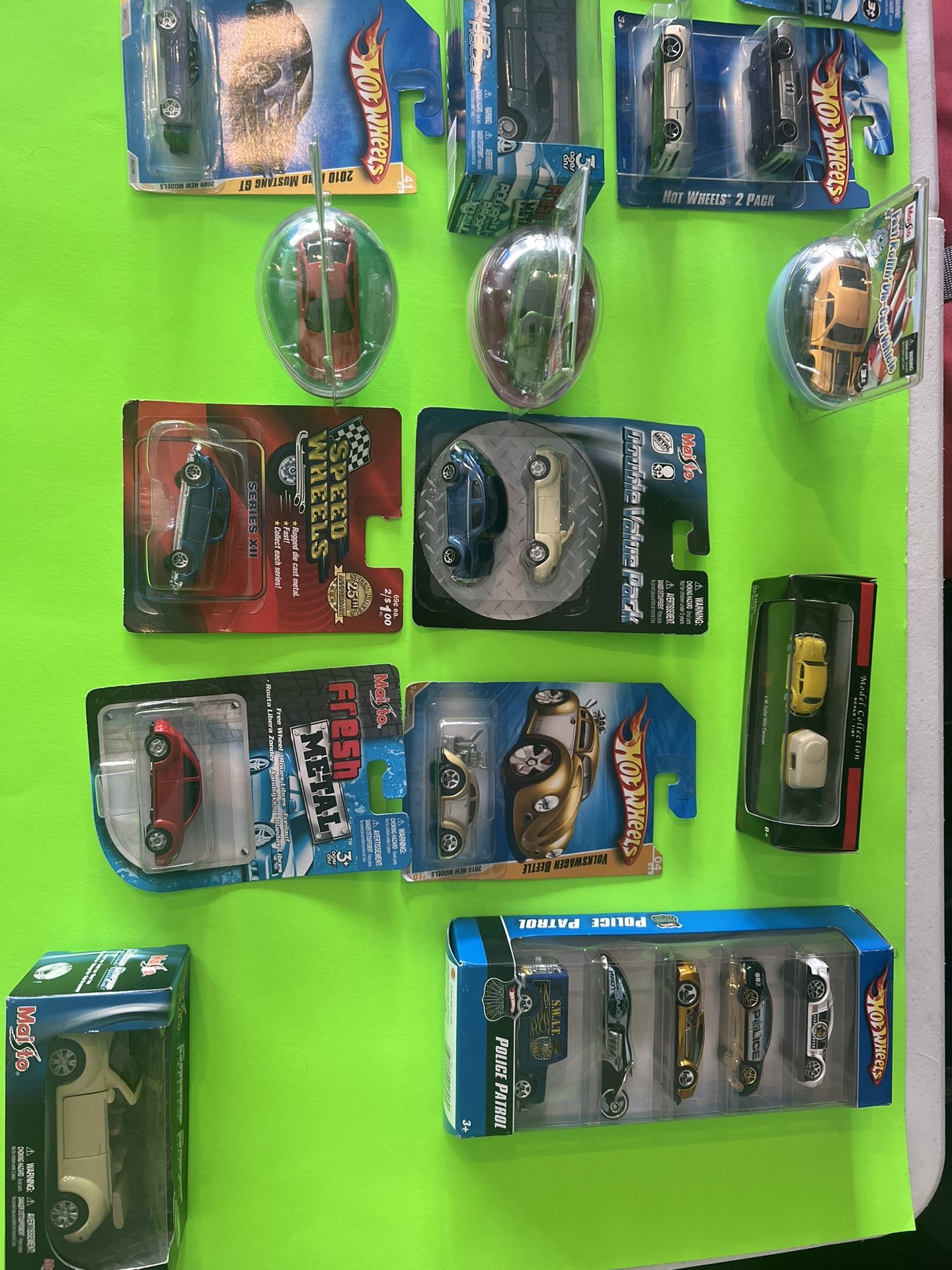 Hotwheels lot mustang/Beattles