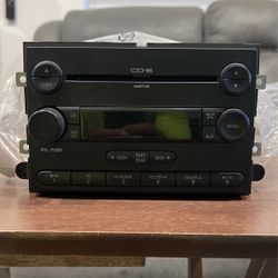 Six Disc Radio