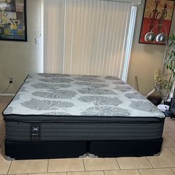 KING SIZE SEALY SET MEDIUM FIRM