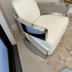 All Leather Very Expensive Chair And Heavy. Cost Over $1500