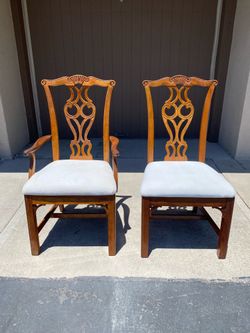 Set of 8 Thomasville Vintage Chippendale Dining Chairs