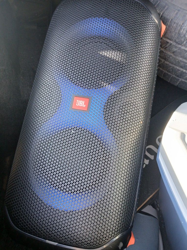 JBL PARTY BOX 110
