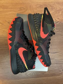 Nike Kyrie 1 Size 9