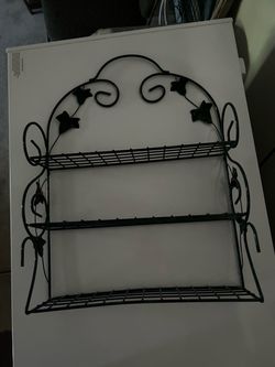 Black Metal Wire Wall Shelf with Ivy Detail