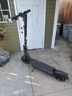 Segway- Max G2 Electric Scooter