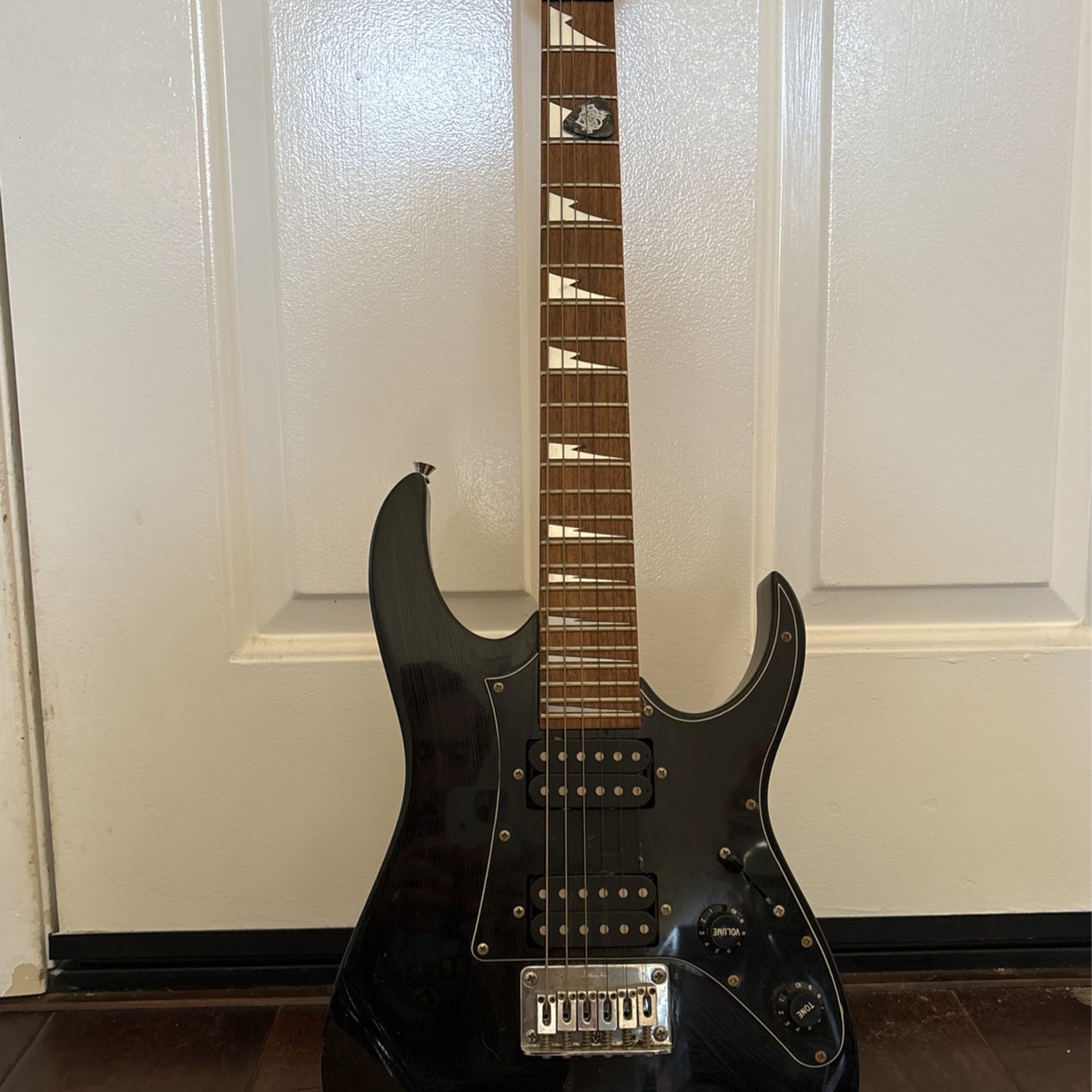 Kids’s Ibanez Gio Mikro Electric Guitar 