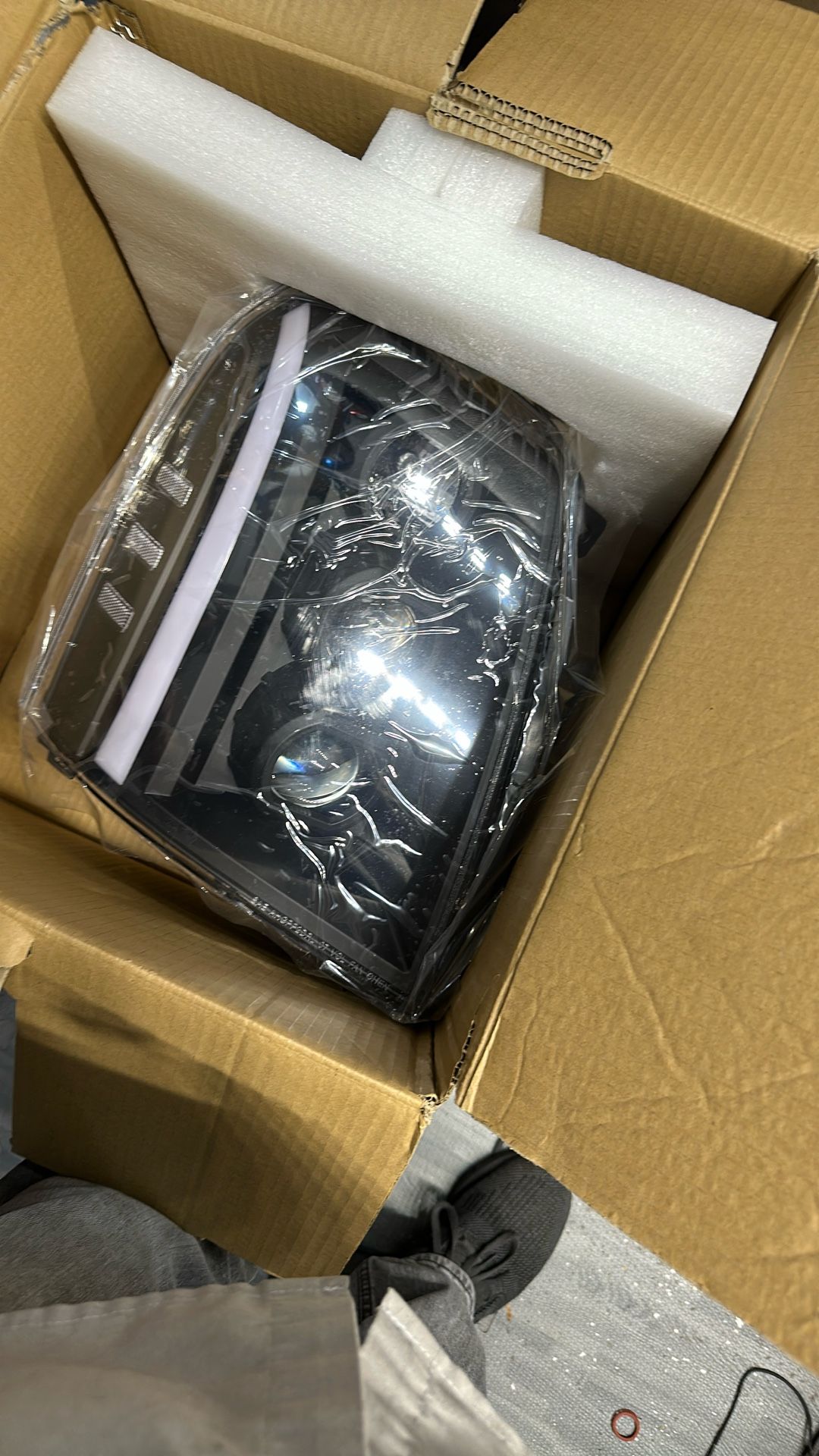 Headlights ForCADILLAC ESCALADE ESV 
