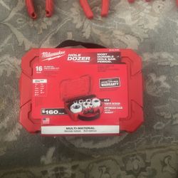 Brand New Milwaukee 16pc Hole Dozer $50