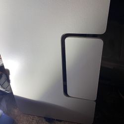 Folding computer desk
