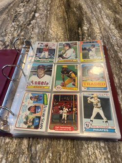Binder of 70s-early 80s Baseball Cards: 225 Count