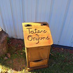 Wood Taters & Onyuns Storage Box. Store 