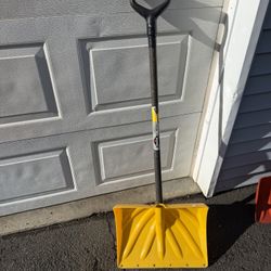 Snow Shovel Great Condition
