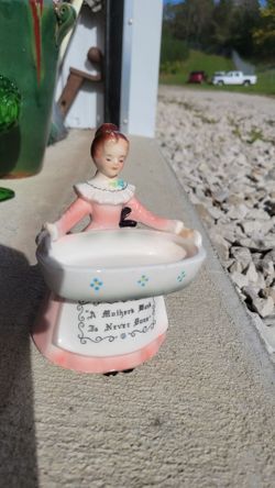 Enesco soap dish