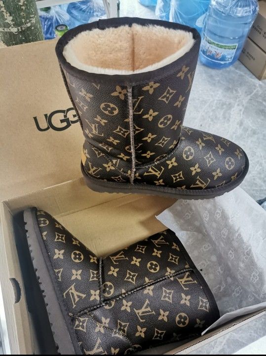 VERY RARE!! Louis Vuitton UGGs for Sale in Arlington, TX - OfferUp