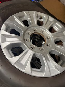 F250-350 wheels and chrome center caps