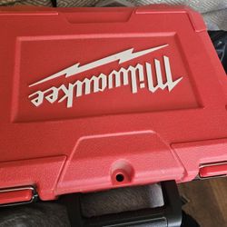 Drill 12 V Milwaukee 