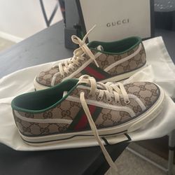Gucci Shoes Woman’s 9