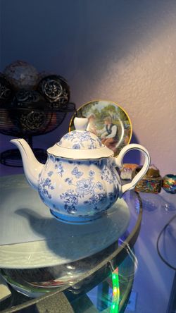 Chinese Tea Pot
